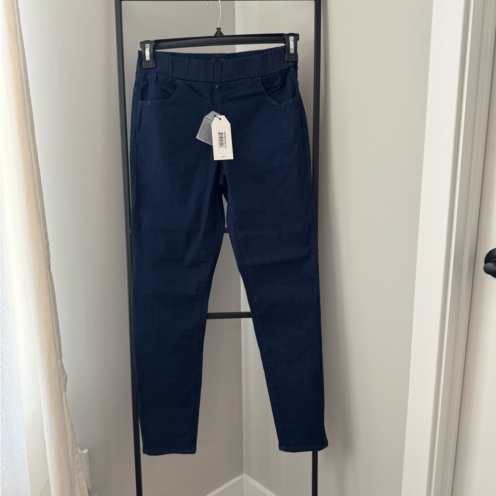 ❌ not for sale ❌ Universal Standard Pull On Skinny Jeans